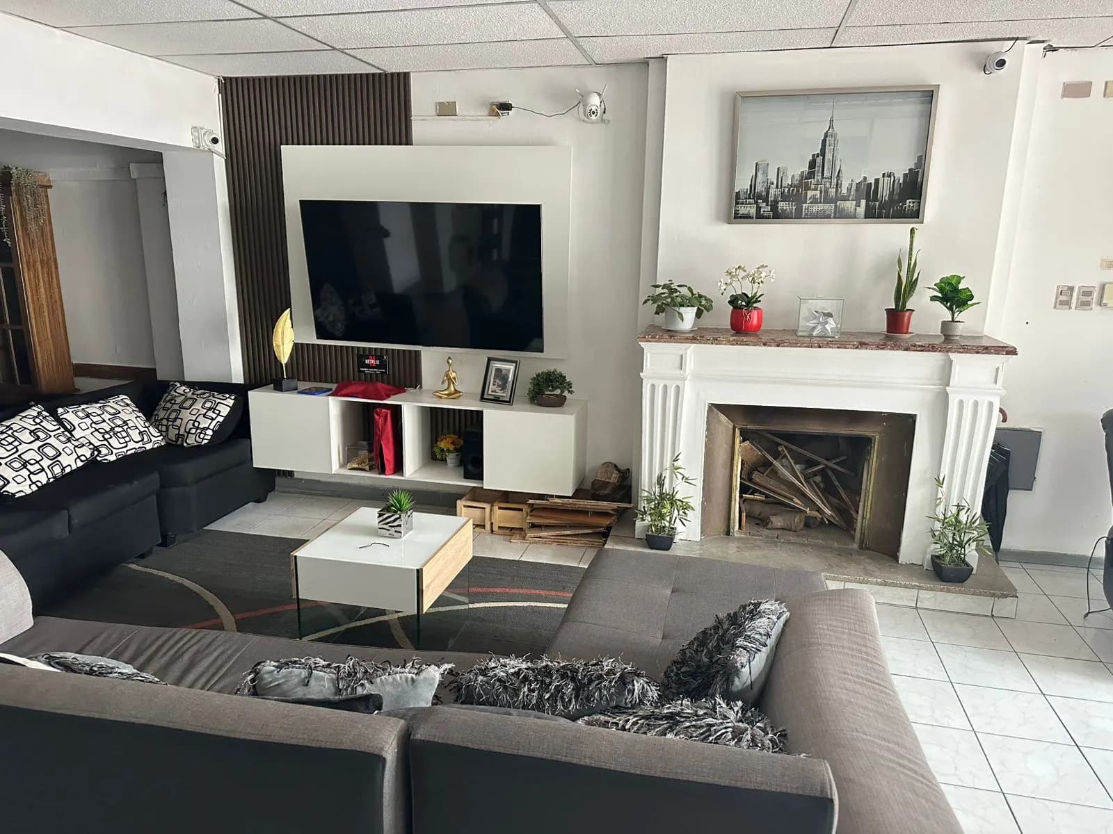 Sala de estar con TV - Área de descanso